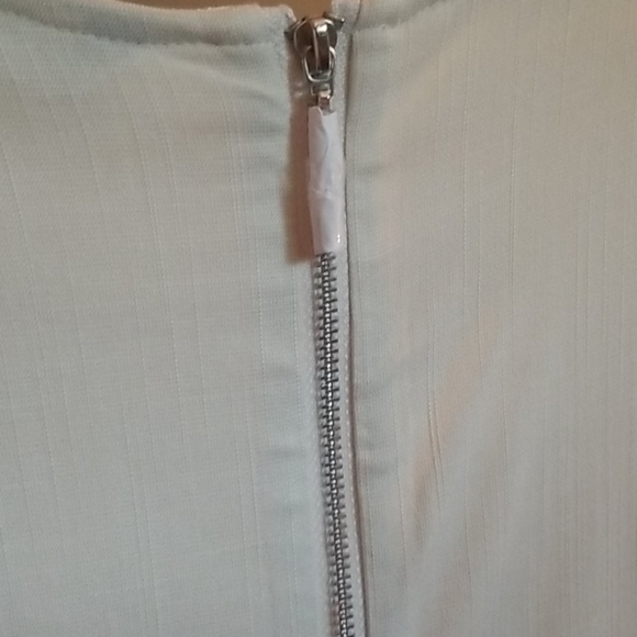 H BY HALSTON TUNIC - Picture 5 of 10